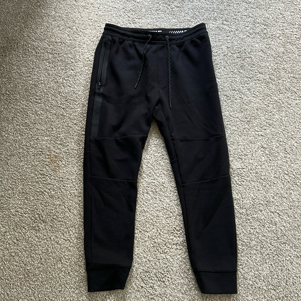 American Eagle 24/7 Jogger Men’s Medium